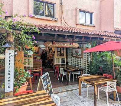 Italian Bakery & Deli