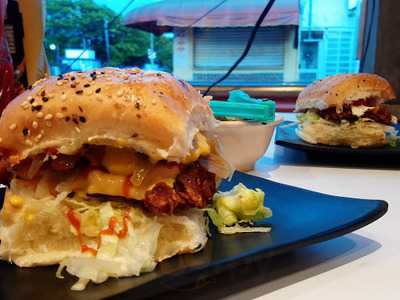 Why Not? Burger Locos Por Las Hamburguesas