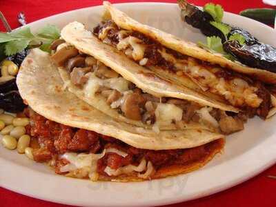 Las Quesadillas Del "8