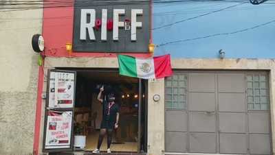 Riff Pub