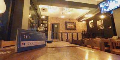 Riff Pub