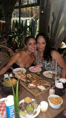 La Corriente Cevicheria Nais