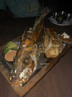 La Corriente Cevicheria Nais