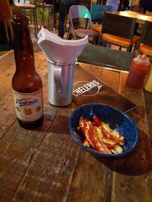 Cheleros Bar