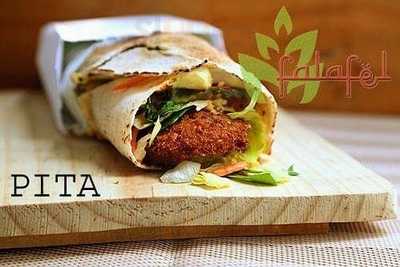 La Creme Bistro Americano