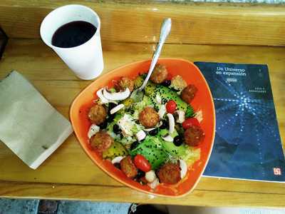 La Creme Bistro Americano