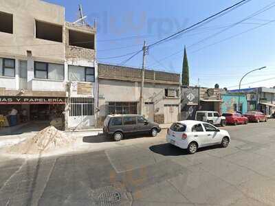 Los Piratas Seafood & Wings