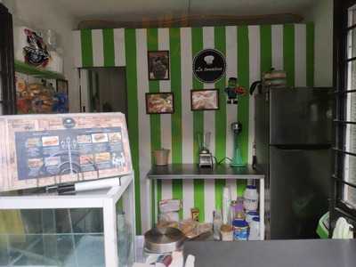 La Tomatina Lonches & Jugos