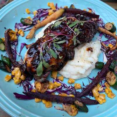 Dantes Gastromed & Raw Bistro