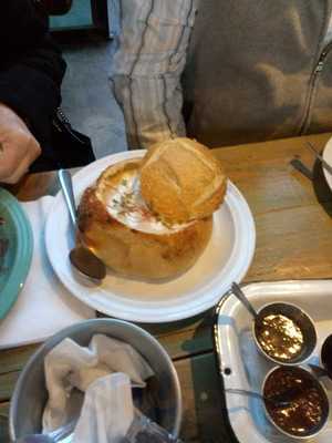 Dantes Gastromed & Raw Bistro