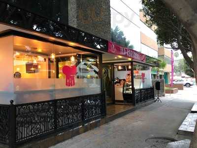 Berthas Kitchen And Coffe