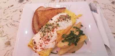 Berthas Kitchen And Coffe