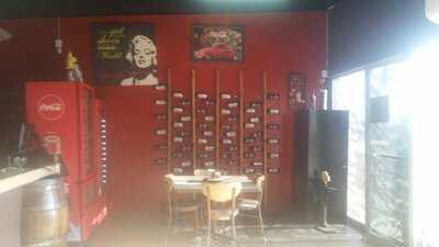 Filippis Pizza Baja Malibu