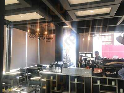 Cru Coffee Roasters & Cellars