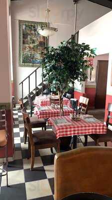 Giorgios Pizzeria & Trattoria