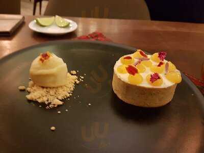 Emiliano Comida Y Vino