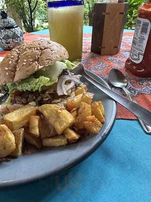 Yerbabuena Del Sisal Restaurante