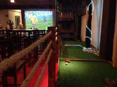 Nosh Restaurante + Bar