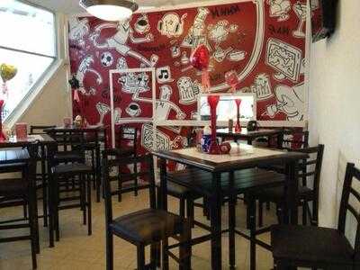 Nosh Restaurante + Bar