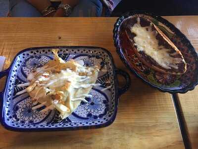 Divina Cocoa. Chocolate & Cafe