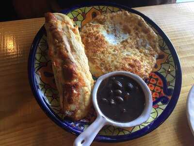 Divina Cocoa. Chocolate & Cafe