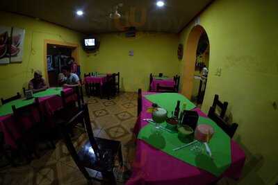 Restaurant Oassis Familiar Y Pizzeria