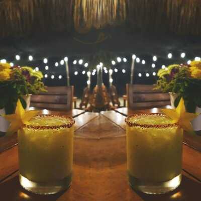 Cayuco Cocina Y Mezcal