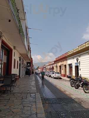 Photo 4