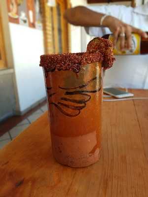 La "t" Galeria Caffe