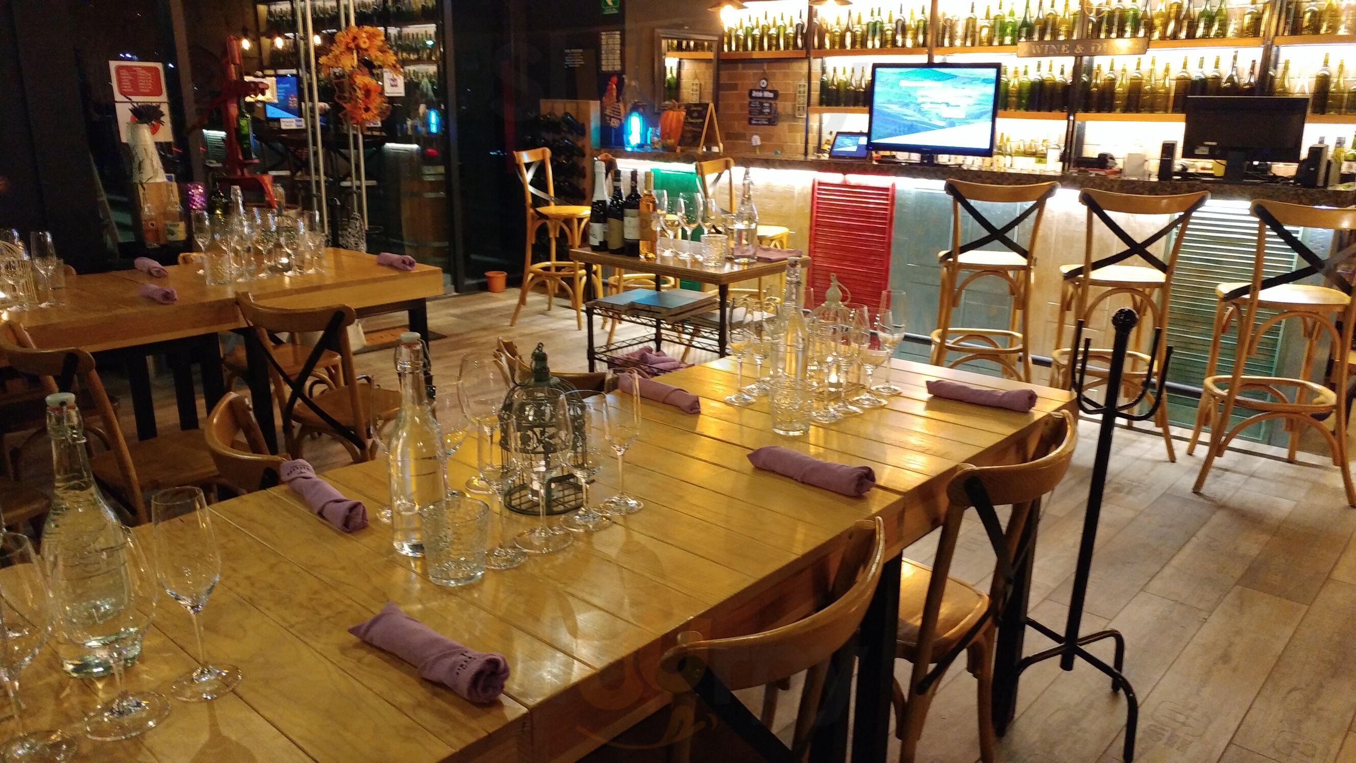 Tirabuzon Wine Bar