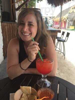 Los Pescaditos Tacos & Beer