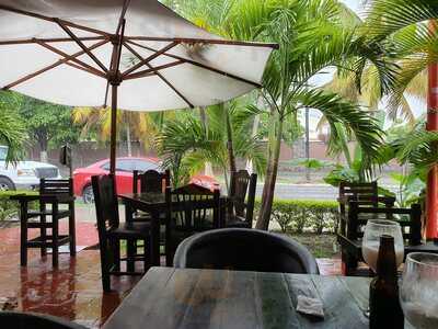 El Carajillo Mariscos