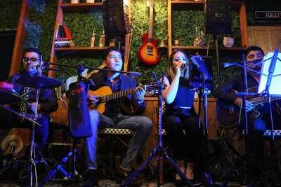 Cafezzito  Un Mexicano ¡por Favor!