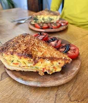 Dulce Tierra Bakery & Coffee Shop