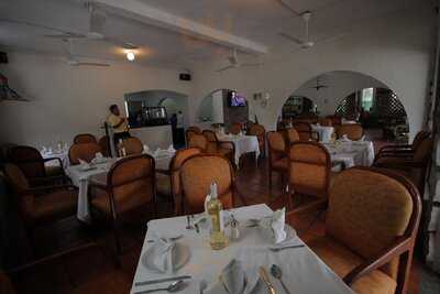 El Huesito Langostinos Y Mariscos