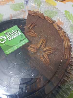 Cafetería Y Pastelería Los Arieles