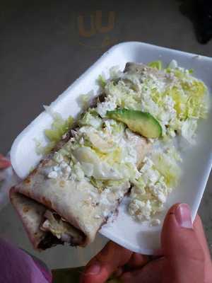 Los Pescaditos Holbox Tacos & Beer