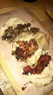 Taquería Chela & Chuchita