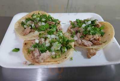 La Cotorra Taquería