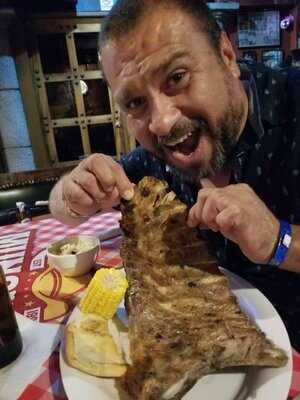 Munchkins Rest. & Sport Bar