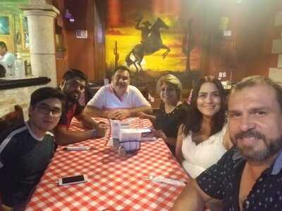 Munchkins Rest. & Sport Bar