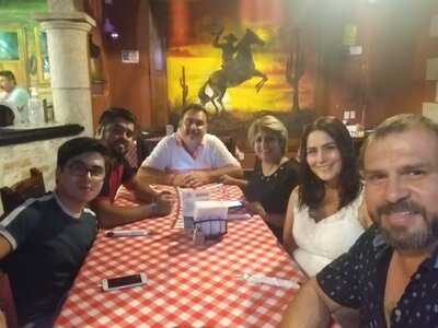 Munchkins Rest. & Sport Bar