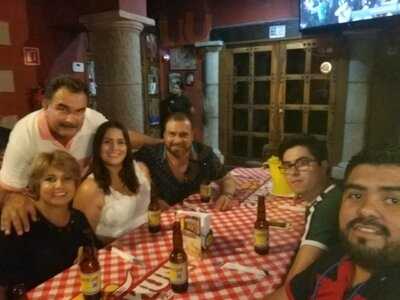 Munchkins Rest. & Sport Bar