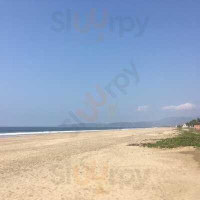 Escondite Restaurant & Beach Club