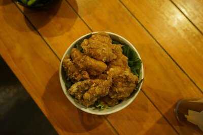 Hostel & Bar Encounter