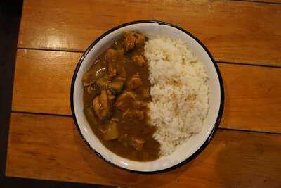 Hostel & Bar Encounter