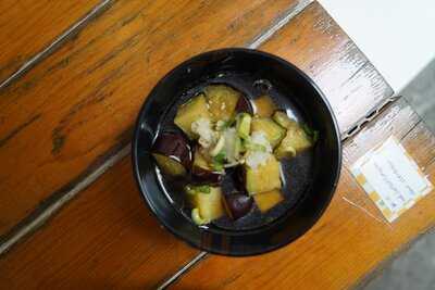 Hostel & Bar Encounter