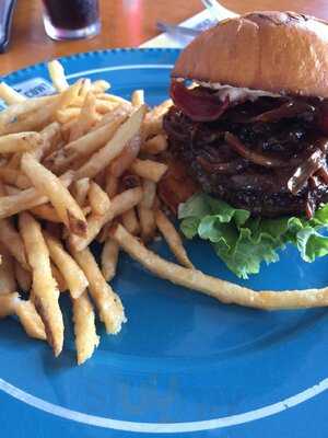 Holy Cow Burger & Beer Joint Sucursal Kino