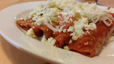 Nana Kutsi Cenaduria