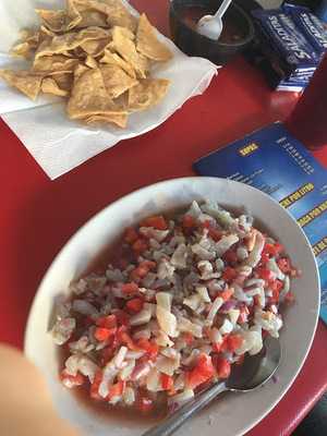 Mariscos La Playita